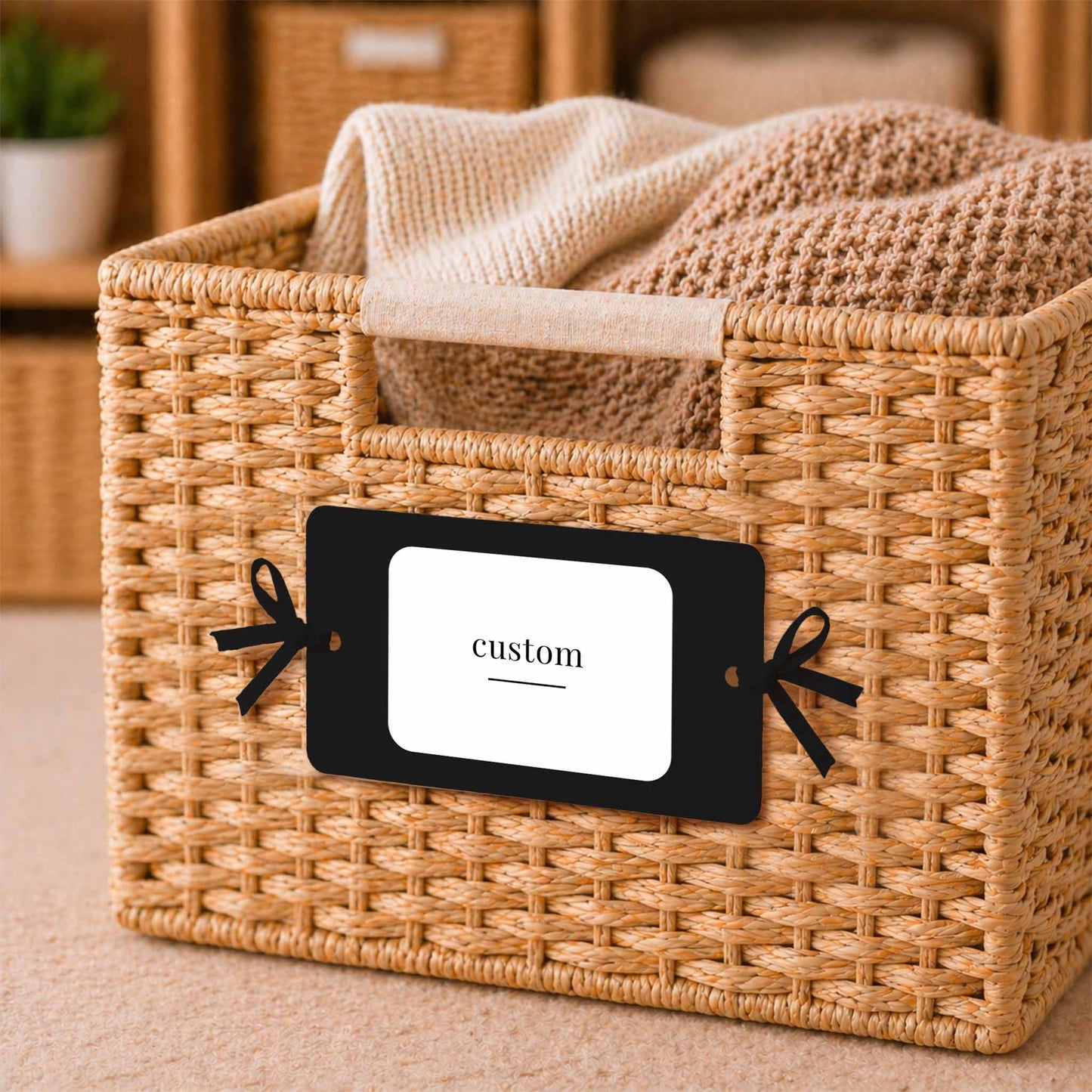 Custom - Landscape Minimalist Loop Tags